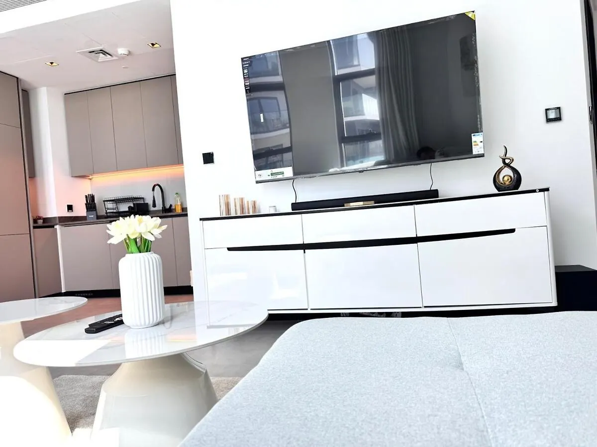 5 Star Apartment Dubai Burj Khalifaview